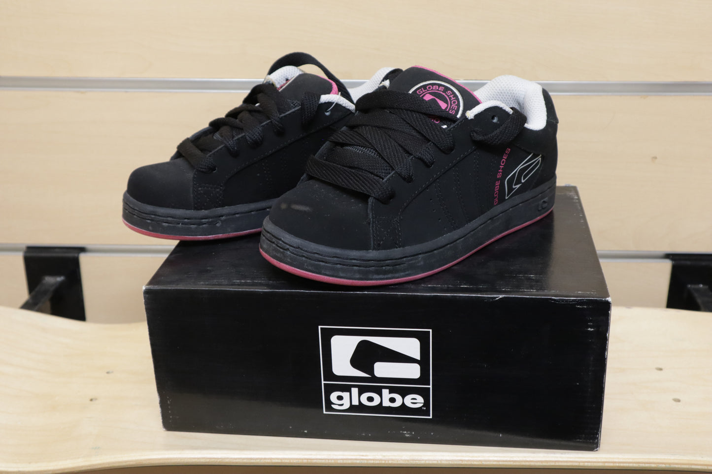 Globe Fusion Girls Black/Hot Pink